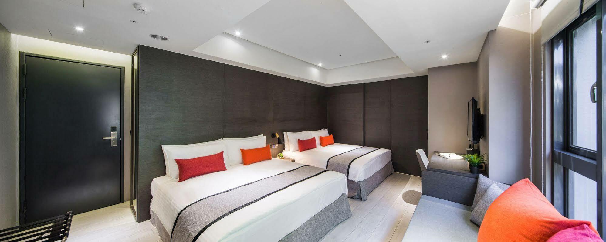 Icasa Hotel - By Cosmos Creation Taichung Exterior foto